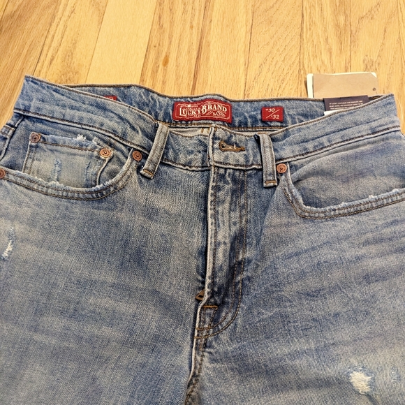 *NWT* Lucky Brand 121 Slim Distressed Jean 30x32 - Picture 6 of 8